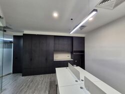 North Bridge Centre (D7), Office #479198801